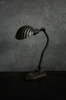 shell shade desk lamp>SOLD